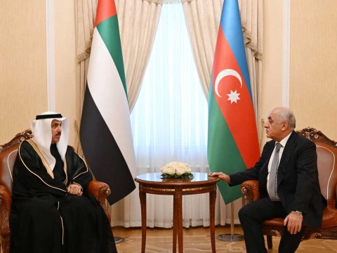 Əli Əsədov BƏƏ-nin Federal Milli Şurasının sədri ilə görüşdü