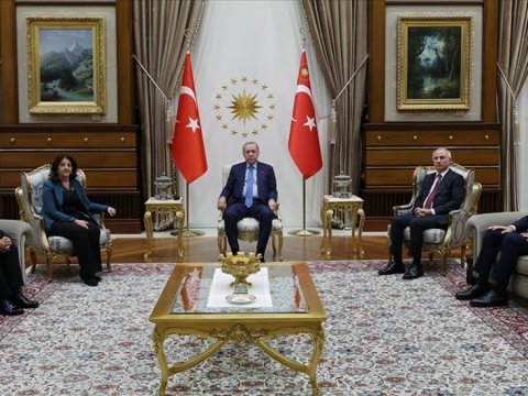 Ərdoğan kürd deputatlarla nələri müzakirə etdi?