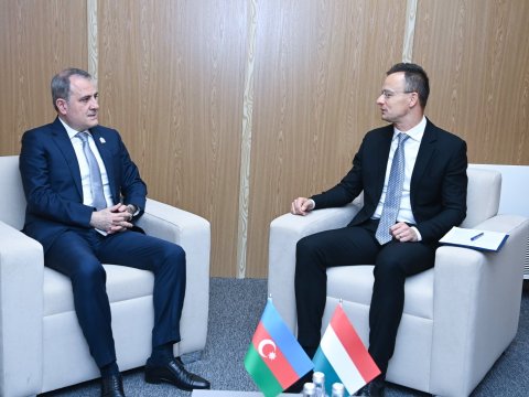 Ceyhun Bayramov Peter Siyarto ilə görüşdü - FOTO