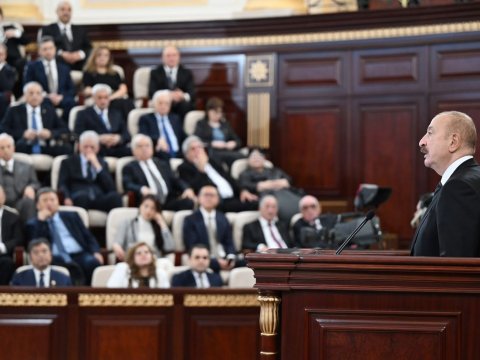 Zəfərin dili... Dilin zəfəri...