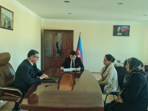 Novruzəli Aslanov İsmayıllıda vətəndaşları qəbul edib