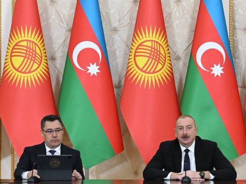 Qırğızıstan Prezidentindən Zəfər təbriki