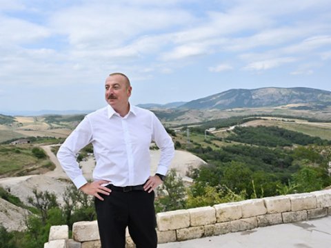 Bu gün Qarabağ və Şərqi Zəngəzur dirçəlir