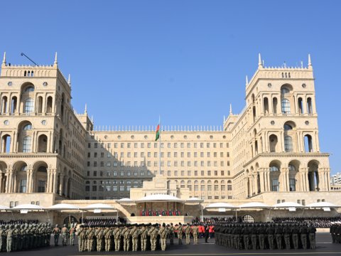 Bakıda Zəfər paradı keçirildi - VİDEO