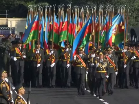 Hərbi parada Kərim Vəliyev komandanlıq edir