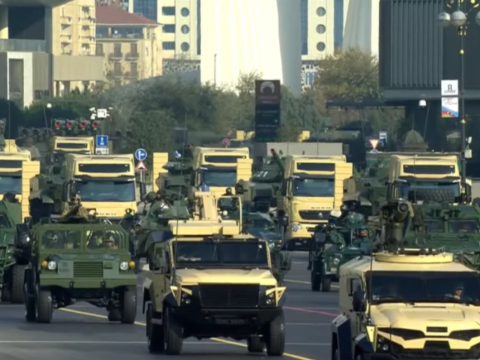 Ordumuzun yeni "Vaşaq" və "Kobra-2" texnikaları hərbi paradda nümayiş etdirildi