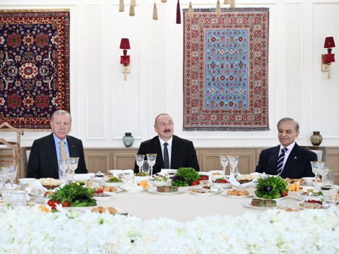 Liderlər birgə nahar etdilər - FOTOLAR