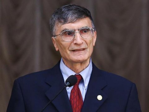 Əziz Sancar Azərbaycan xalqını TƏBRİK ETDİ