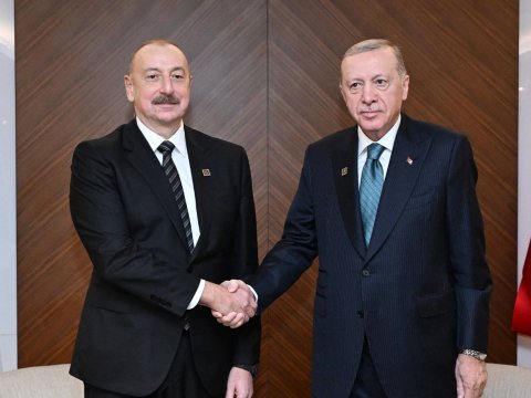 İlham Əliyev Ərdoğana təyyarə qəzası ilə bağlı başsağlığı verdi