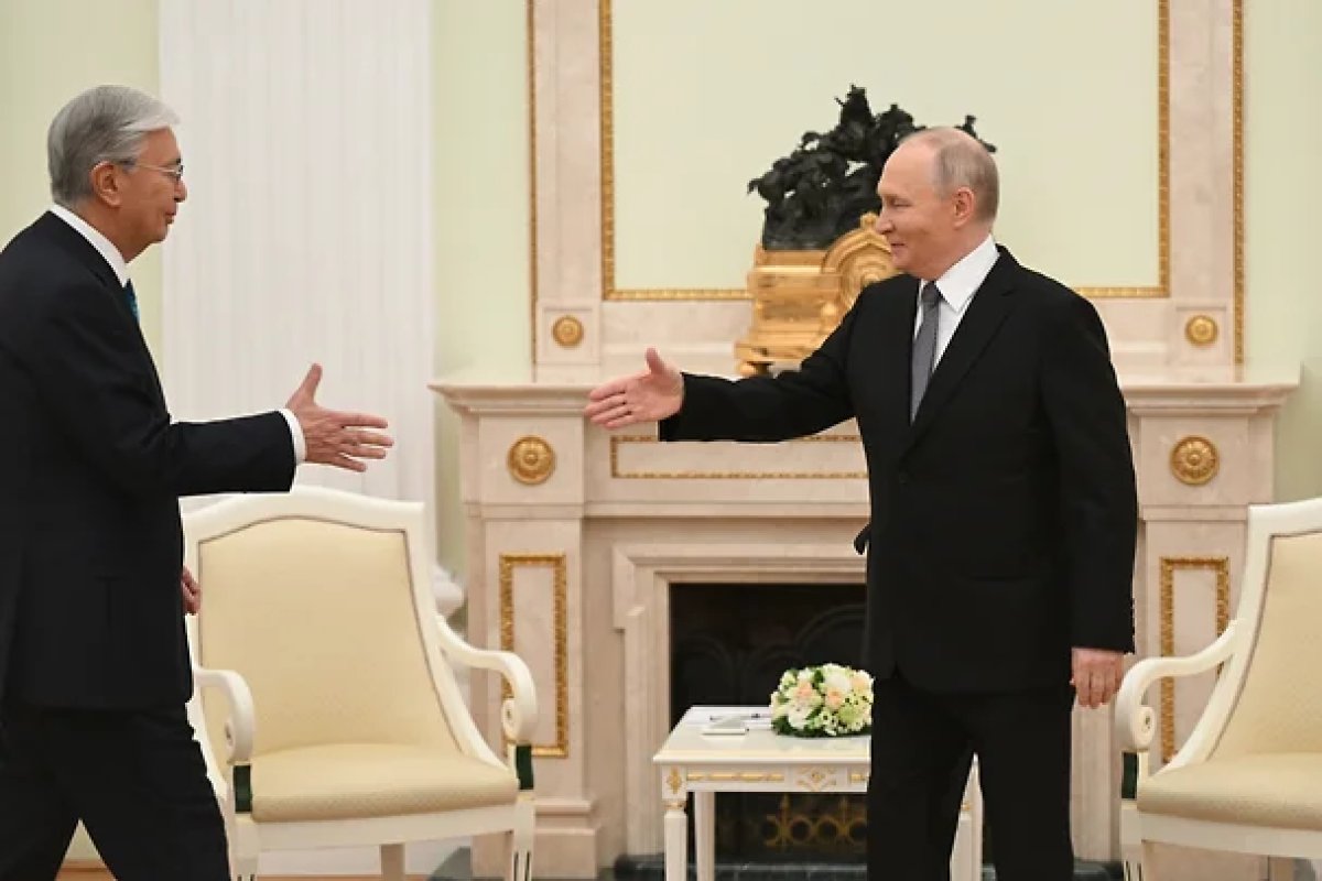 Trampdan sonra Putinlə görüşdü