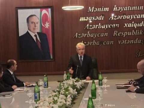 Yeni icra başçısını kollektivə bu məmur təqdim etdi