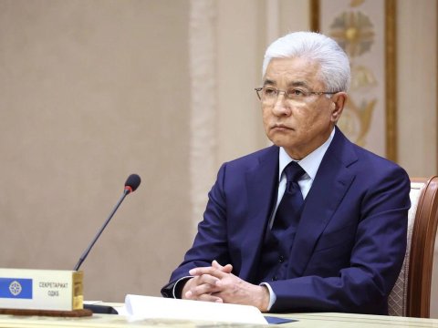 KTMT-nin baş katibi “qara siyahı”ya salındı