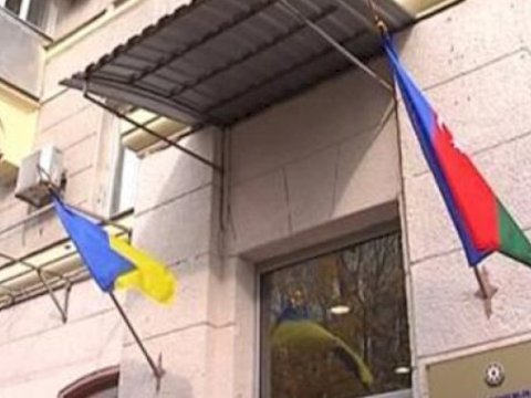 Azərbaycan səfirliyinin binasına “İskəndər” raketi düşdü