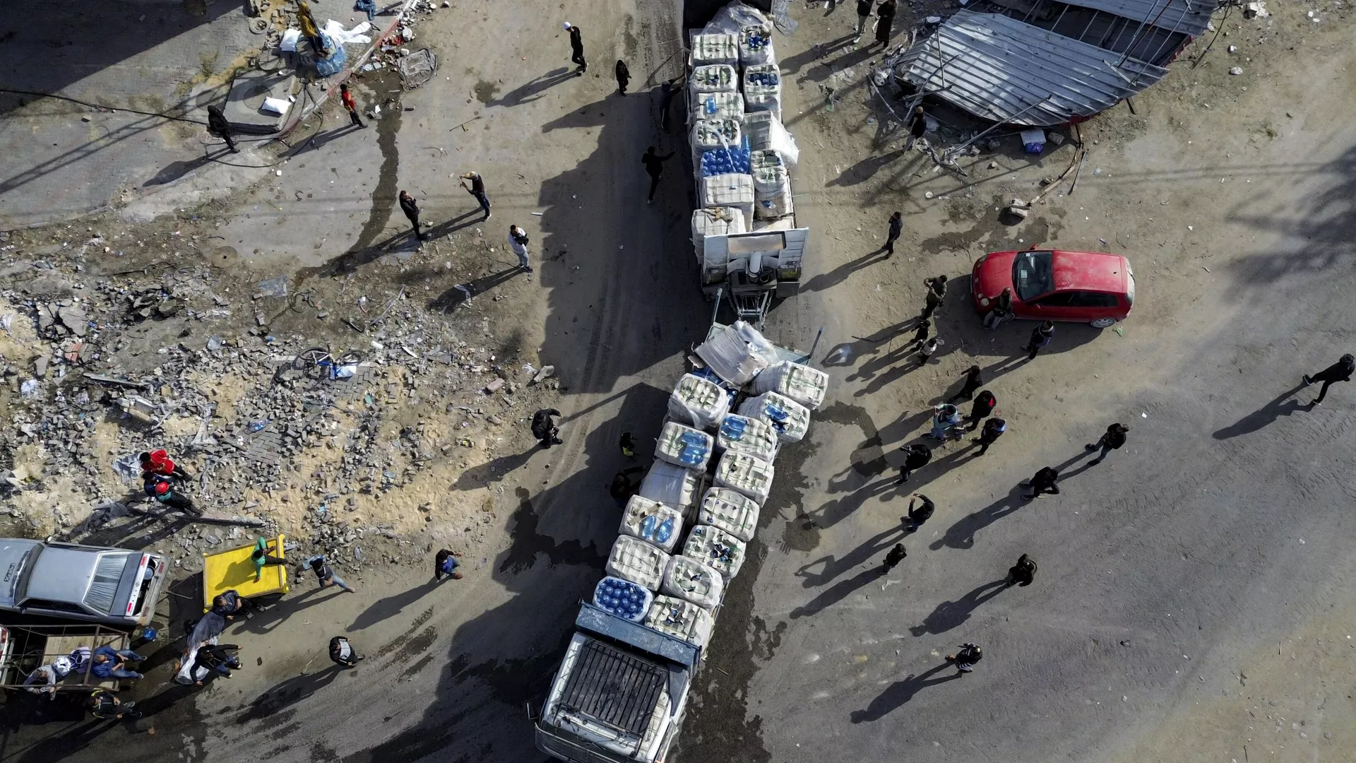 İsrail daha 15 fələstinlinin cəsədini Qəzzaya qaytardı