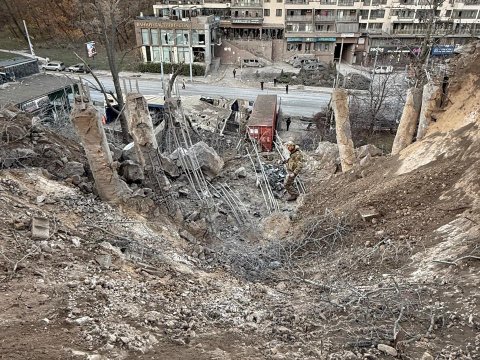 Rusiyanın son hücumu - Azərbaycan səfirliyinə ciddi ziyan dəyib