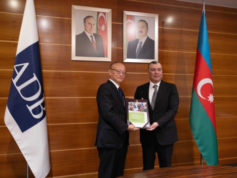 Sahil Babayev Asiya İnkişaf Bankının prezidenti ilə görüşdü