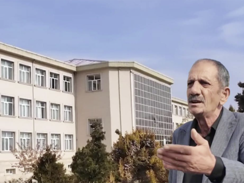 Naxçıvanda müəllim şagirdləri qayışla bir-birinə bağlayıb?