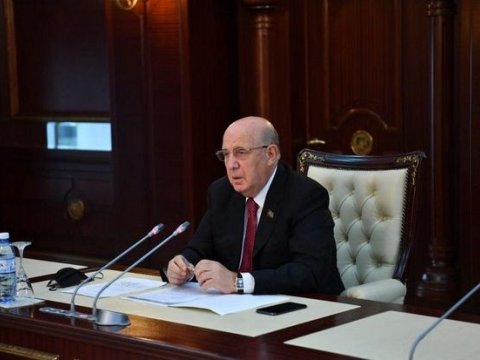 Akademik Əhliman Əmiraslanov 78 yaşını qeyd edir