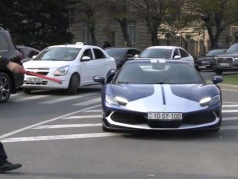 Bakıdakı reyddə saxlanılan 850 minlik “Ferrari” kimindir? - VİDEO