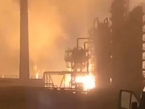 Rusiyanın ən böyük neft zavodu bağlandı  