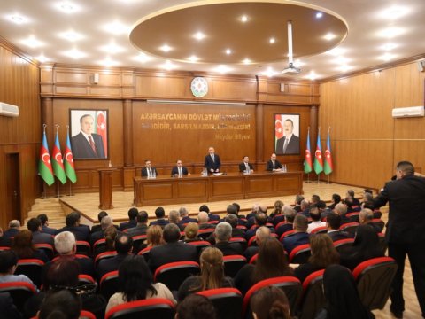 Bakıda qarlı havaya hazırlıq müşavirəsi