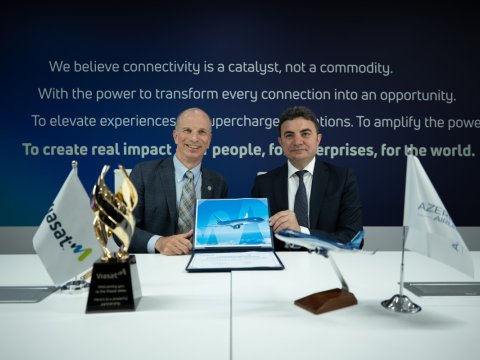 AZAL-ın təyarələri internetlə təchiz ediləcək - Saziş imzalandı