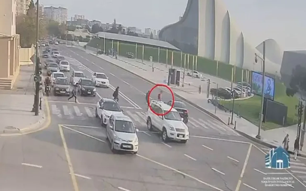 Bakıda maşın şagirdi vurdu - ANBAAN GÖRÜNTÜ