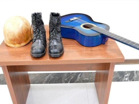 Şəhidin məzarından oğurladığı gitaranı 30 manata satıbmış...