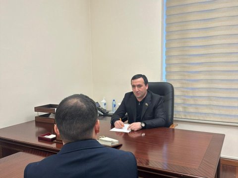 Mahir Süleymanlı Milli Məclisdə vətəndaşlarla görüşdü - FOTO