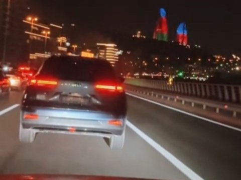 Nömrəsiz avtobus zolağına daxil olan sürücü qazi imiş