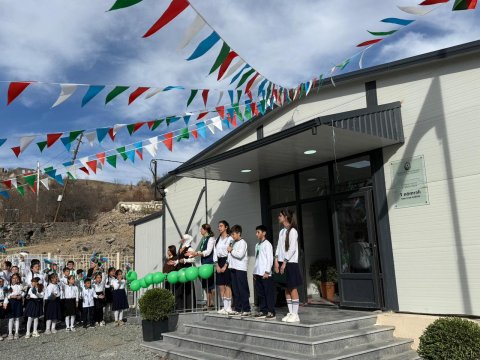 Kəlbəcərdə təhsil kompleksi tikilir