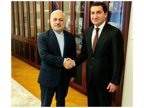 Hikmət Hacıyev Vahid Cəlalzadə ilə görüşdü