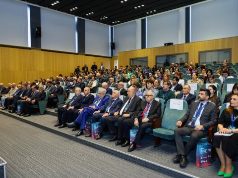 UNEC-də beynəlxalq elmi-praktiki konfrans başlayıb - FOTO