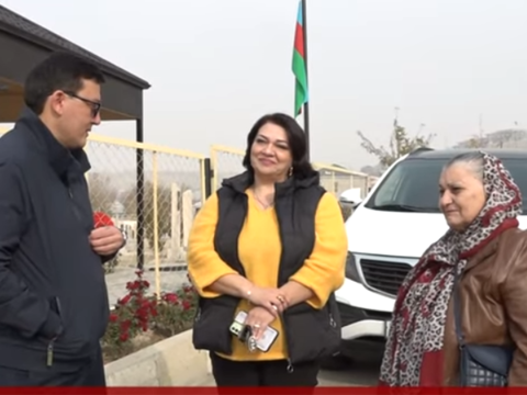 Naxçıvana gələn özbək deputat qohumlarını tapdı - GÖRÜNTÜ