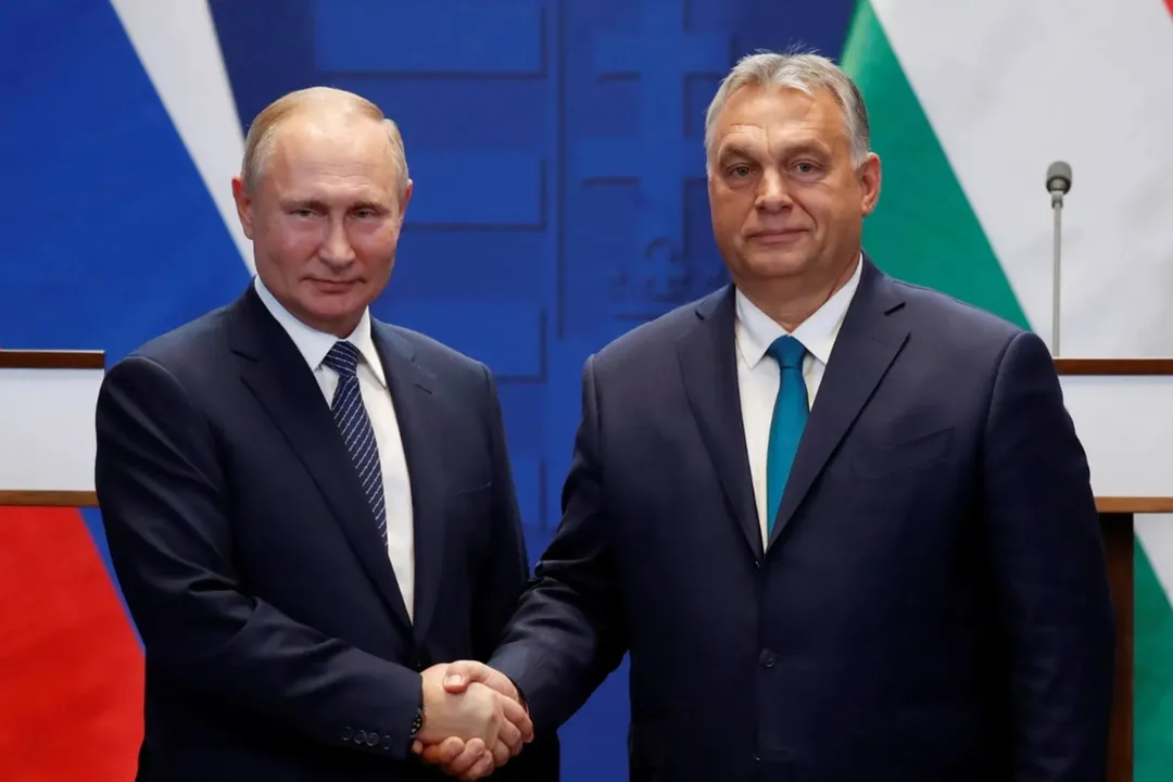 Putin Orbanla görüşdü - Rusiya-ABŞ sammitinin yeri açıqlandı