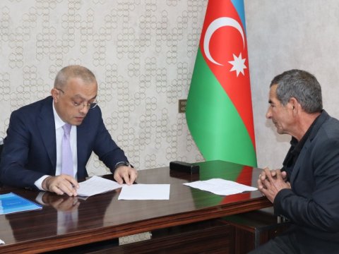 Zaur Mikayılov Yevlaxda vətəndaşların müraciətlərini dinlədi - FOTOLAR