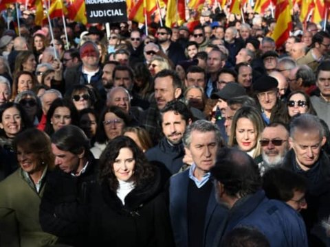 Mafiya, yoxsa demokratiya?