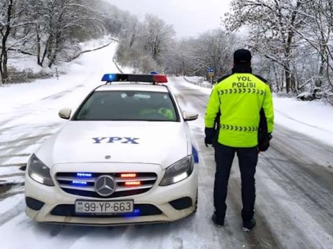 Yol polisi sürücülərə qışa hazırılıqla bağlı çağırış etdi