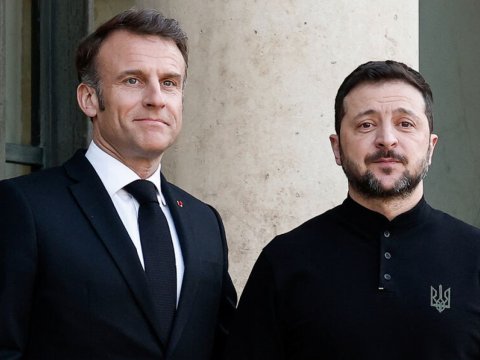 Zelenski Makronla görüşdü