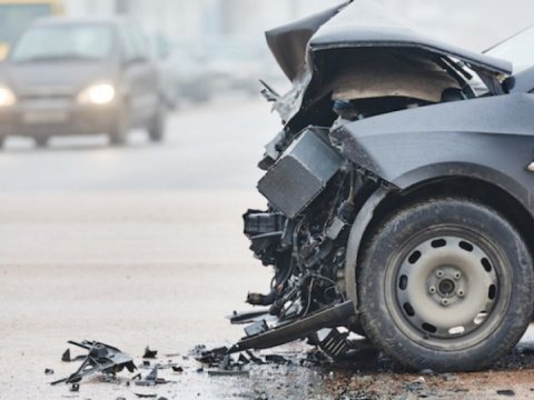 İranda vitse-prezidentin ailəsi qəzaya düşdü: xanımı öldü, uşaqları yaralandı