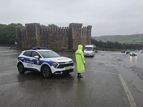 DYP yağışlı hava ilə bağlı çağırış etdi