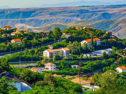 Azad edilmiş ərazilərdə 132 hektar yaşıllıq sahəsi salınıb - Nazir müavini