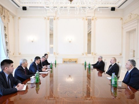 İlham Əliyev Qırğızıstan nümayəndə heyətini qəbul etdi