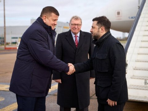 Zelenski Britaniyaya getdi - GÖRÜNTÜ