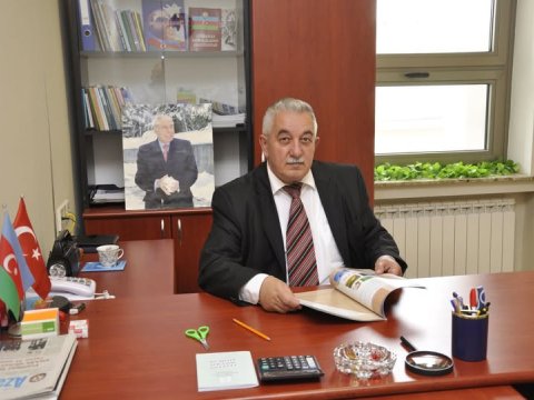 Alim-redaktor vəfat etdi