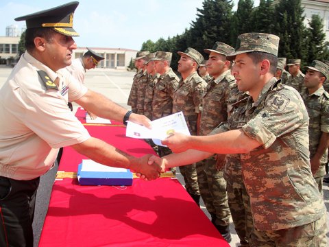 Onlara da leytenant rütbəsi veriləcək - Qanun qəbul edildi