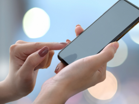 Ölkəyə telefon gətirənlərin nəzərinə:&nbsp;100 manat rüsum alınacaq