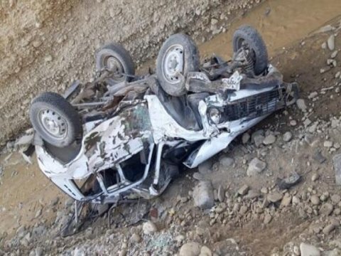 Lerikdə "Niva" dərəyə aşdı - Sərnişin öldü