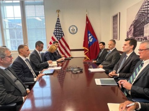 Nazir ABŞ Ticarət Departamenti katibinin müavinləri ilə&nbsp;görüşdü