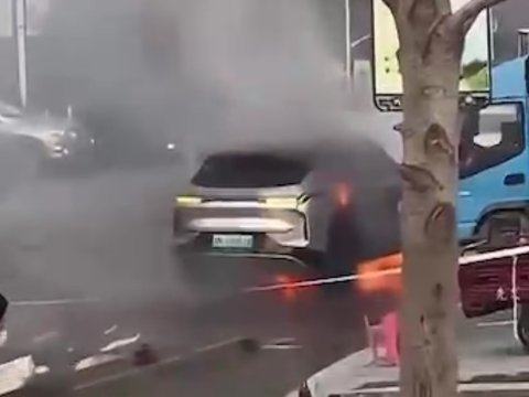 Çin istehsalı elektrik maşını partladı - ANBAAN GÖRÜNTÜLƏR